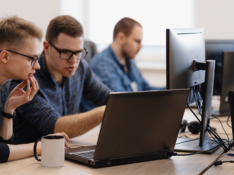 Ut volutpat blandit eros id aliquet